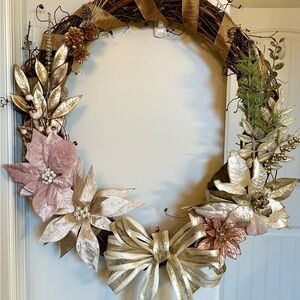 Elegant Holiday Wreath with Gold and Cream Accents
